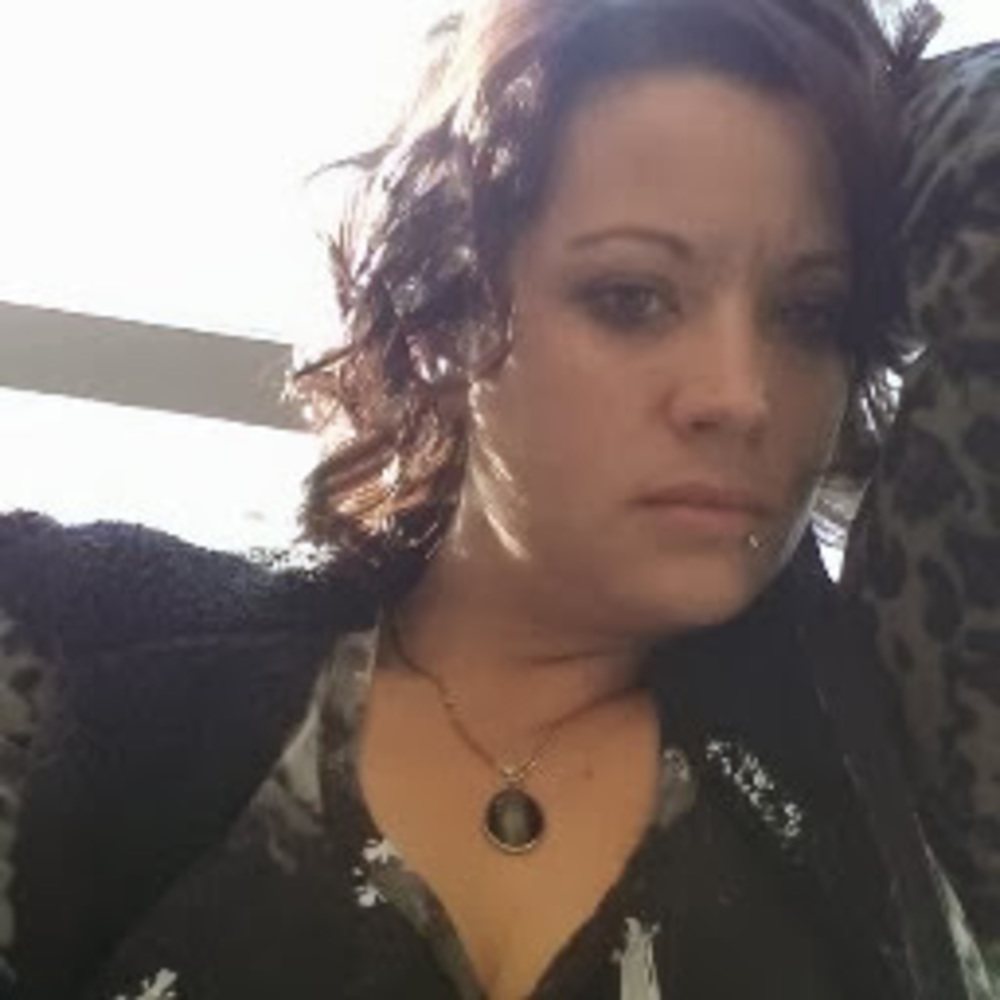 Meet your Posher, Alicia